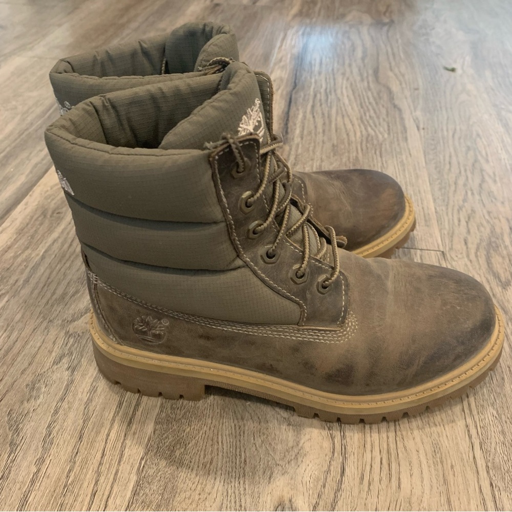 Timberland Puff Boys boots shoes size 4  shoes Winter Fall Unisex Neutral